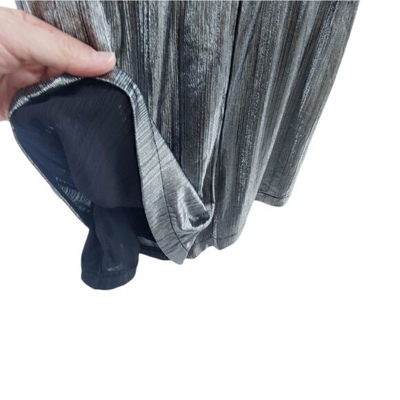 NWT Dainty Hooligan short silver jumpsuit med - Picture 8 of 11